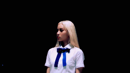 gif of jinsoul from loona